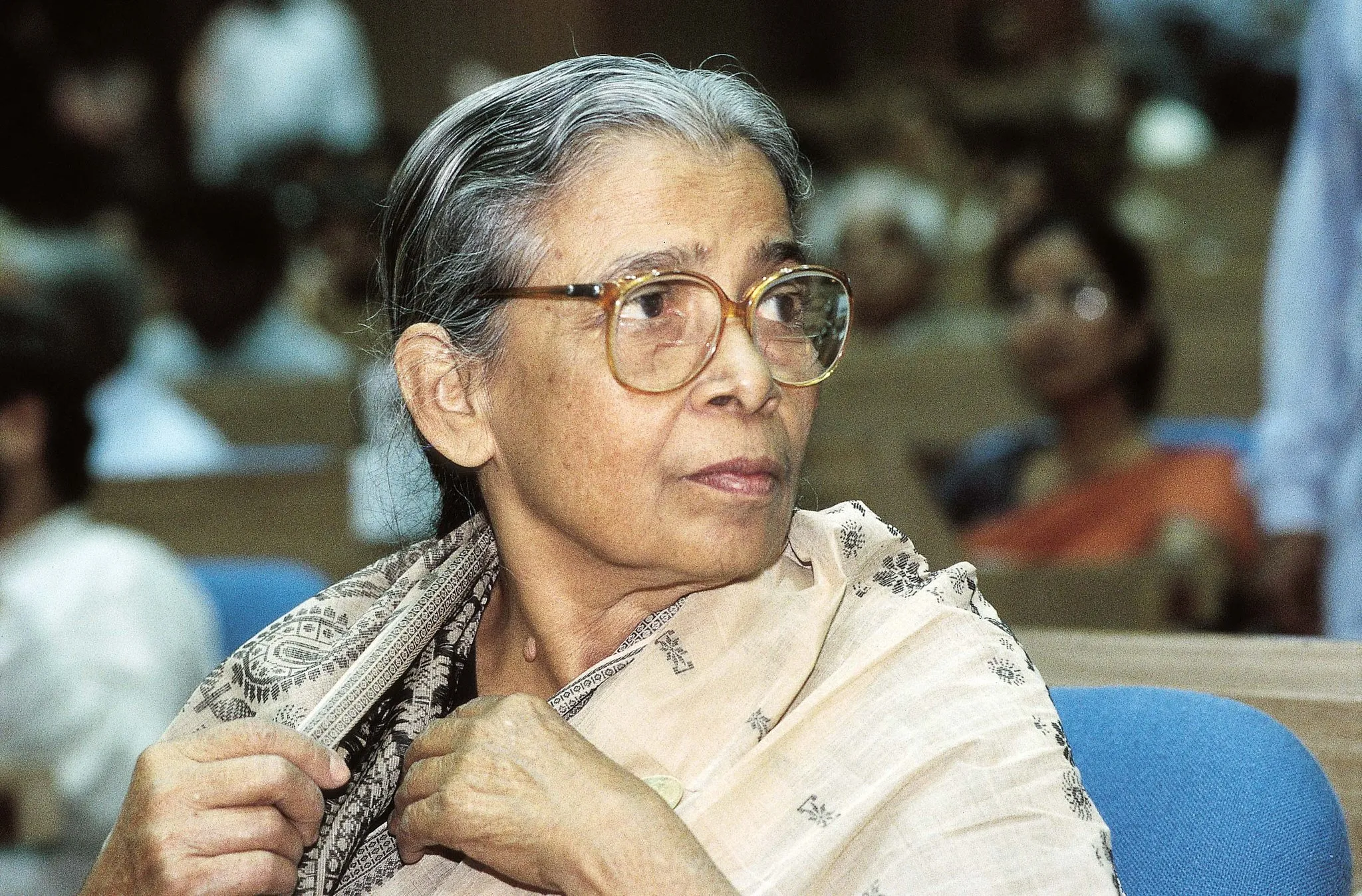 Mahasweta Devi, Bengali Writer and Activist Who Fought Injustice, Dies at  90 - The New York Times