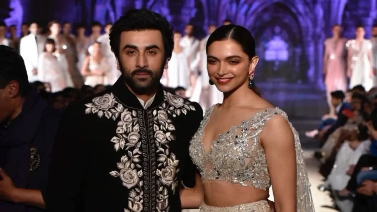 When Deepika Padukone and Ranbir Kapoor revealed the things they can't live  without | PINKVILLA: Cinema