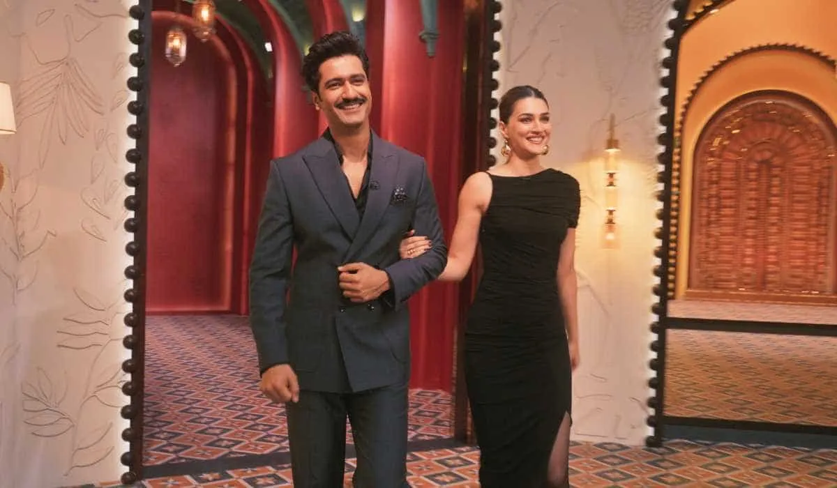 Two Much with Kajol and Twinkle: Shared ex-shocker stuns Kajol, Kriti  Sanon's non-industry crush & Vicky Kaushal's Hrithik Roshan obsession; what  to expect!