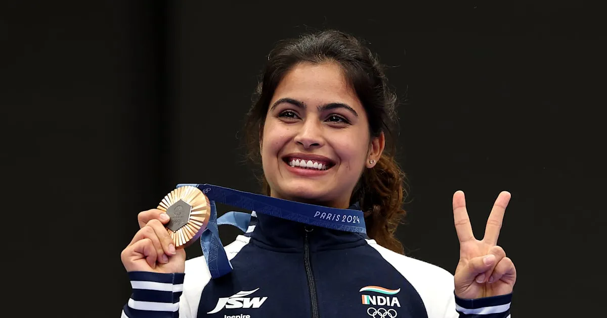Manu Bhaker Biography, Medals, Records and Age