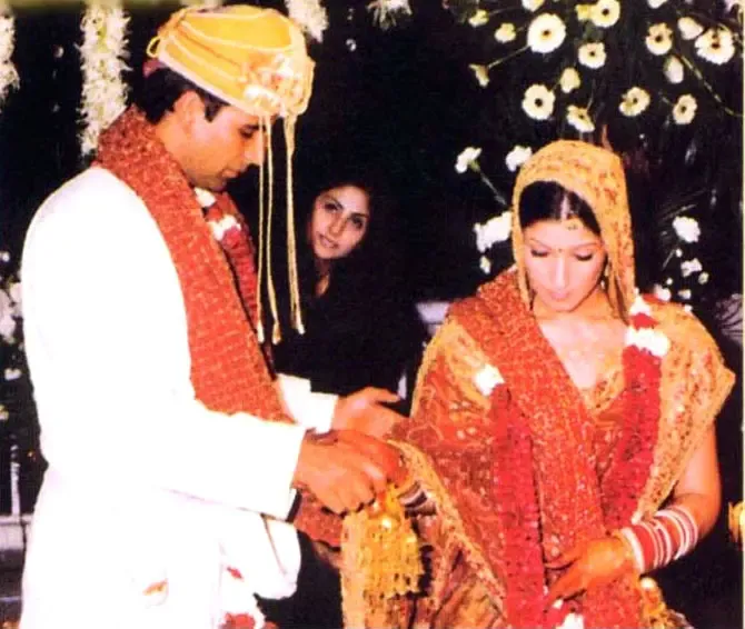 Akshay Kumar and Twinkle Khanna have the cutest love story in Bollywood