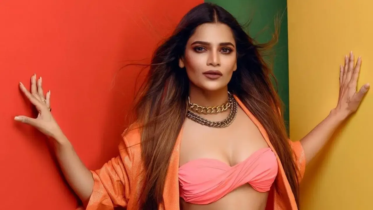 Bigg Boss 16 fame Archana Gautam buys a house in Mumbai, shares what she  finds challenging