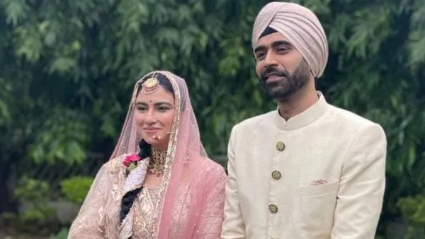 Bigg Boss fame Priya Malik Ties The Knot With Beau Karan Bakshi; See  Wedding Pics - Filmibeat