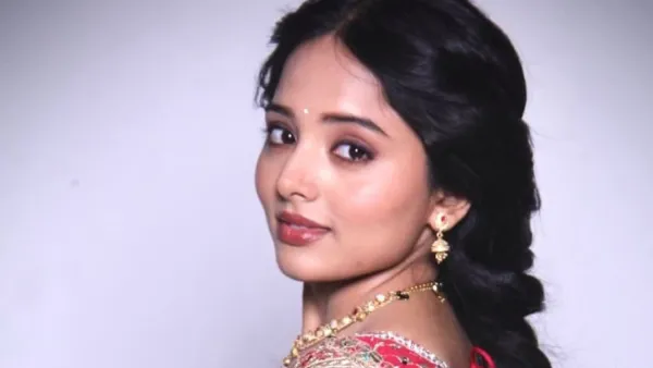 Jahnavi Soni On Paro Sang Dev going Off-Air: Froze For Nearly Five To Ten  Minutes After Hearing The News - Filmibeat