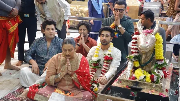 Pulkit Samrat, Varun Sharma and Team Seek Divine Blessings at Mahakaleshwar  Ahead of Rahu Ketu Release - Filmibeat