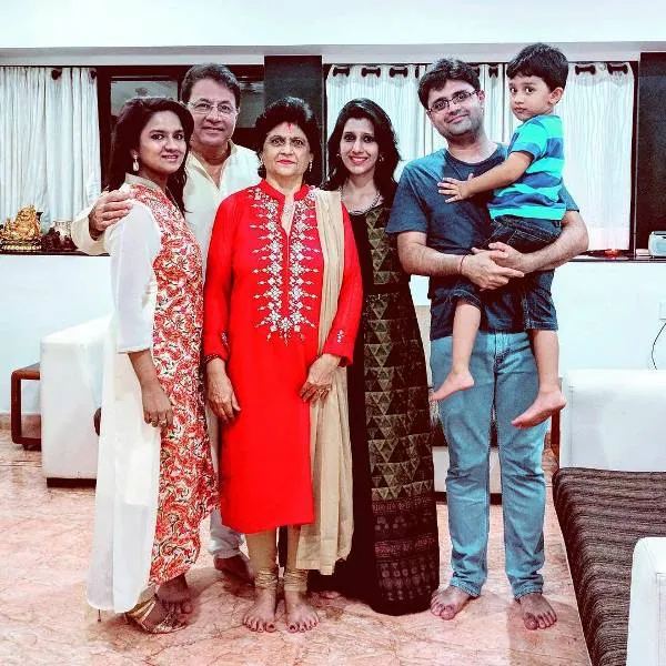 Ramayan' Fame, Arun Govil's Real-Life 'Sita', Sreelekha Govil Is A Veteran  Bollywood Actress