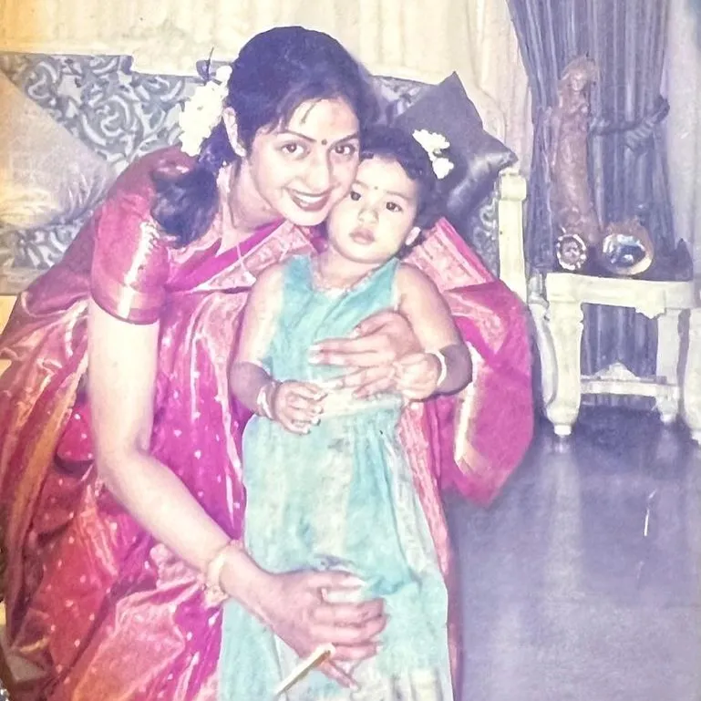 Janhvi Kapoor Misses Mom, Sridevi On Her Birth Anniversary, Shares An  Unseen Photo From Childhood