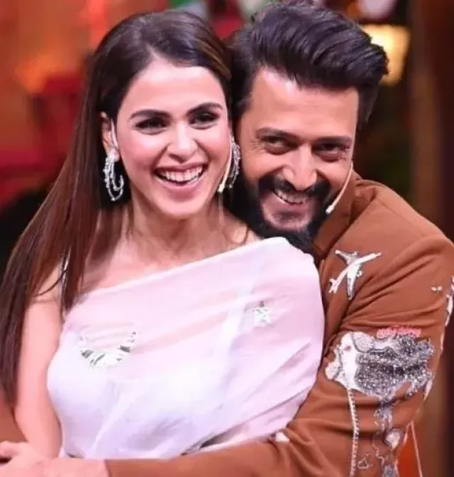 Riteish Deshmukh Left Genelia Miserable By Breaking Up With Her Over A  Midnight Text, 'We Are Done'