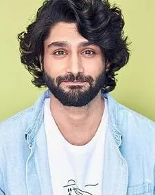 Rishi Saxena Biography |