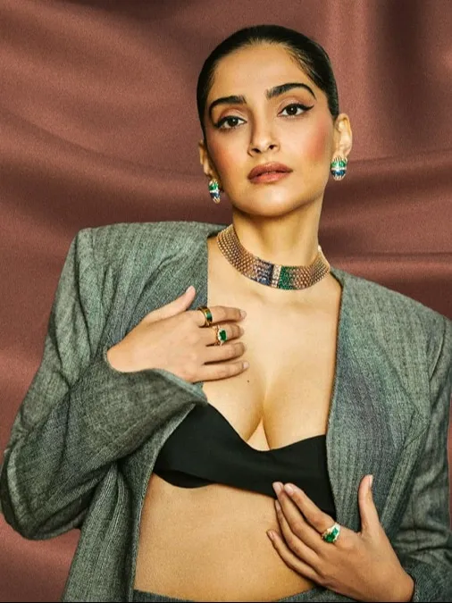Sonam Kapoor 