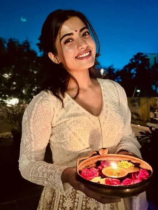 Rashmika Mandanna celebrates Bollywood stars Diwali 2025 celebration