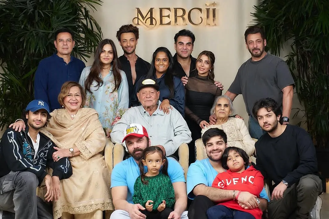 Salman Khan celebrates Valentine's