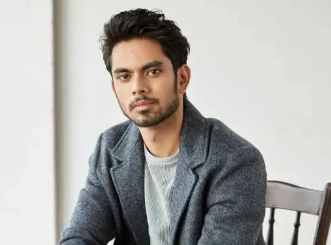 Subedaar में दम दिखाएगा ये स्टार किड, ओटीटी पर अनिल कपूर को देगा टक्कर -  actor paresh rawal son aditya rawal intense role in anil kapoor ott film  subedar