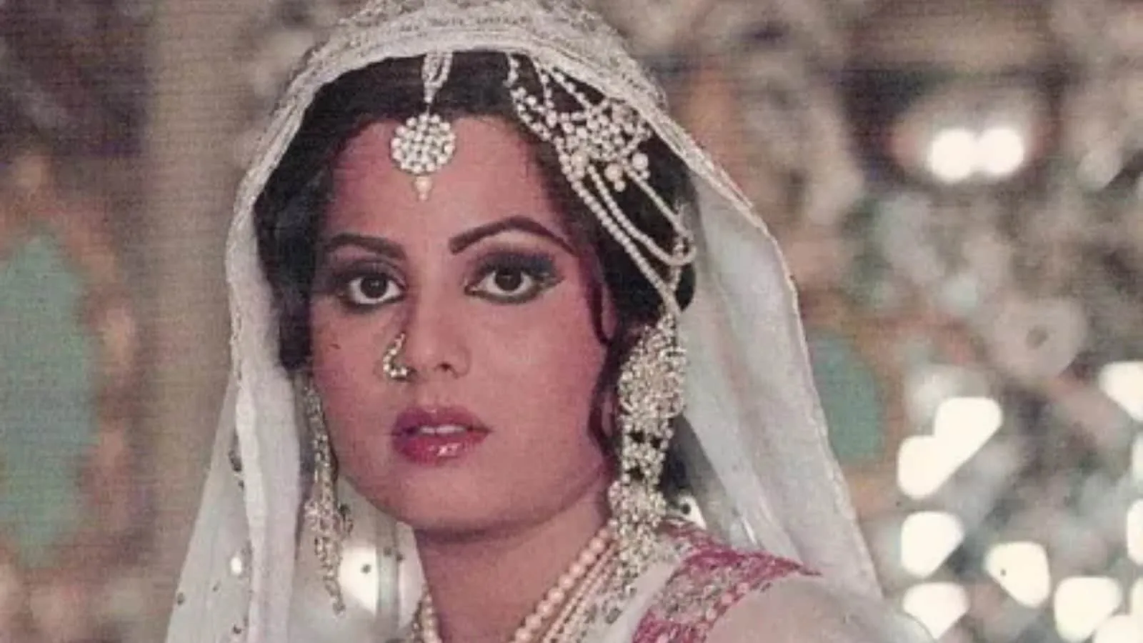 Veteran singer-actor Sulakshana Pandit 