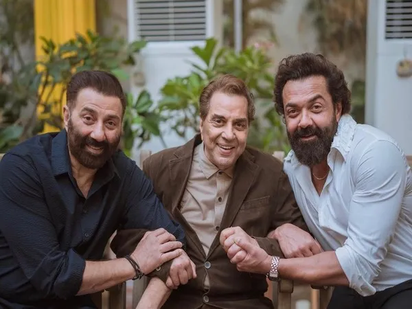 Dharmendra receives Father's Day wishes from Sunny Deol, Bobby Deol, Esha  Deol