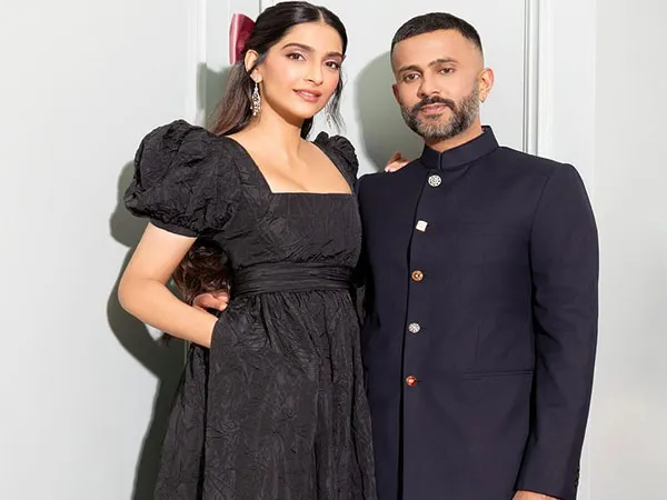 Sonam Kapoor gives a peek into the birthday present received from husband Anand  Ahuja