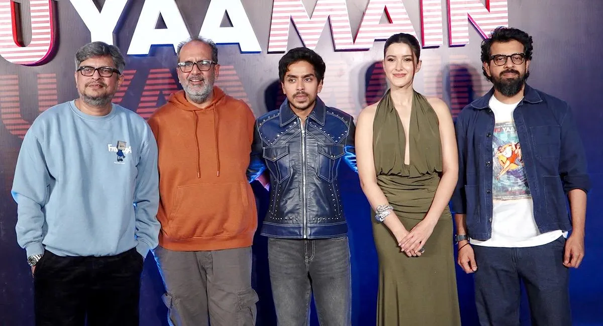 Tu Yaa Main: Shanaya Kapoor-Adarsh Gourav's Music Night - Rediff.com