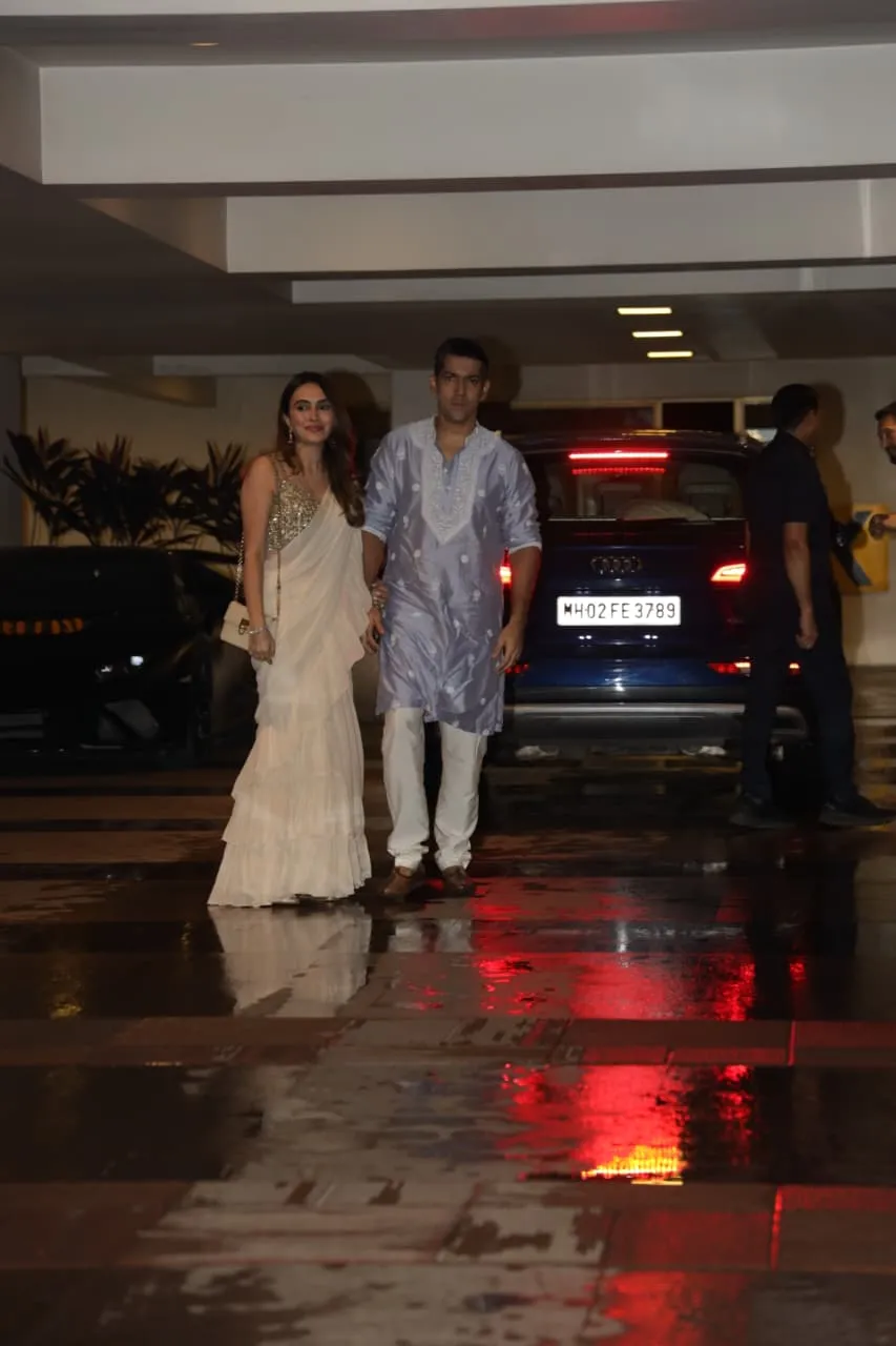Varun Dhawan's brother, Rohit Dhawan, also stole the spotlight at the event. He was spotted by the paparazzi in a stylish look with his wife, Janhvi Desai. 
