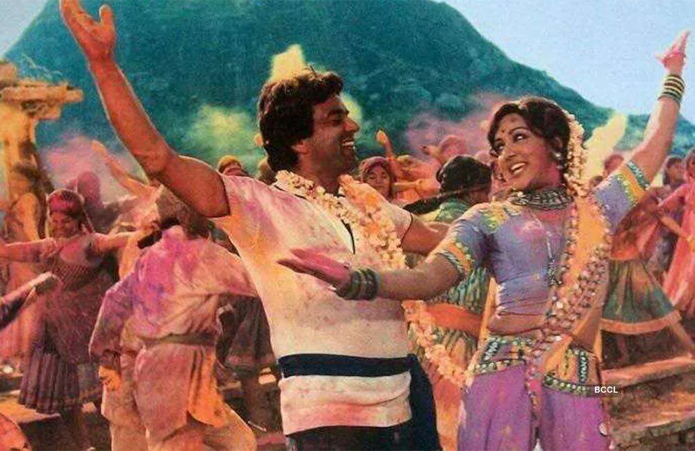 Sholay Movie: Showtimes, Review, Songs, Trailer, Posters, News & Videos |  eTimes