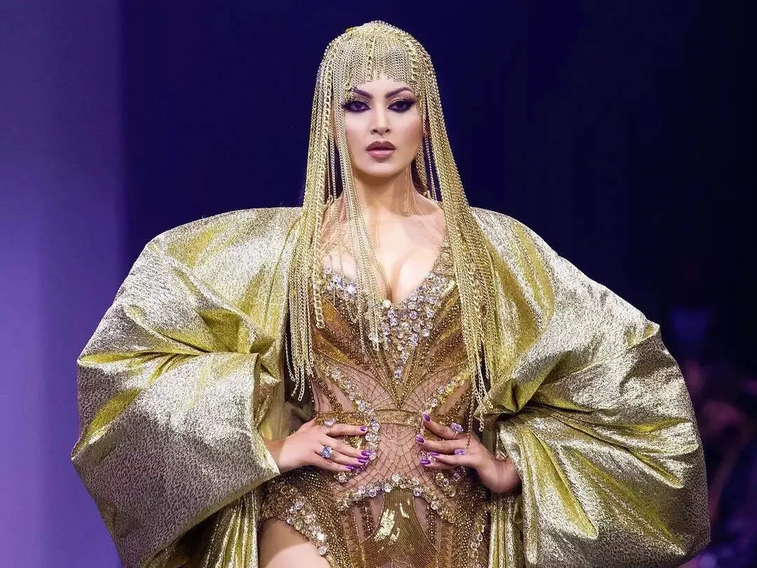 Urvashi Rautela stuns as the showstopper at Arab Fashion Week