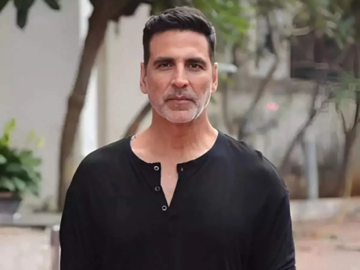 Akshay Kumar's first pay was Rs 5,000. Now his net worth is Rs 2,500 crore  and owns villas across the world. Check his source of income - The Economic  Times