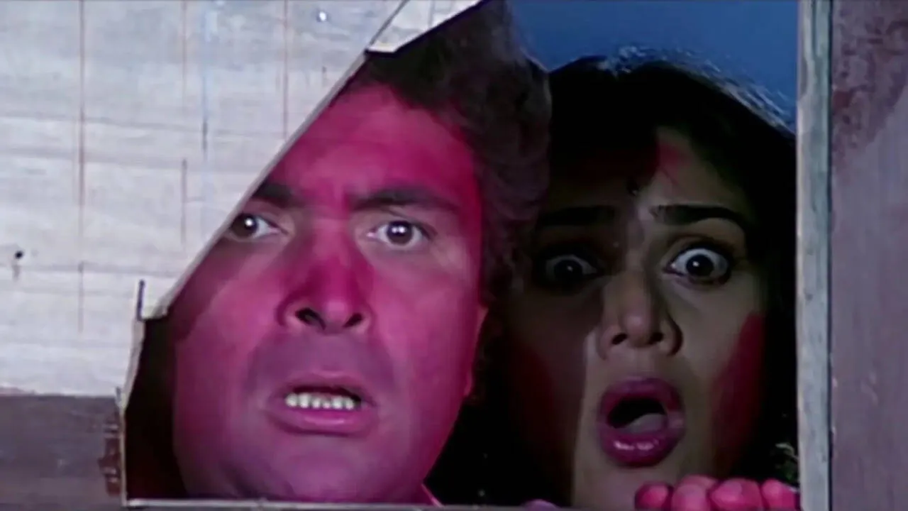 5 Memorable Holi Moments in Bollywood with Significant Twists &ndash; Damini,  Sholay, and Others | Zoom TV