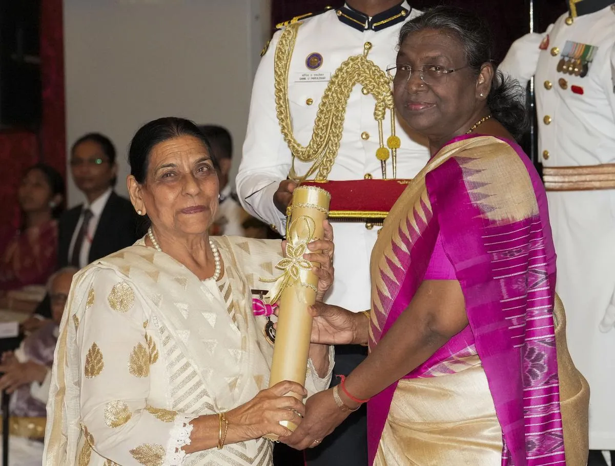 2024 Padma awards | Veteran Punjabi actress Nirmal Rishi receives Padma Shri  - The Hindu