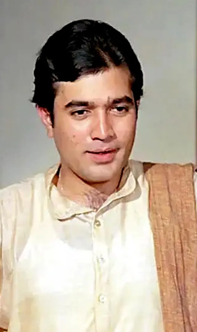 Rajesh Khanna used to receive letters written in blood from female fans!