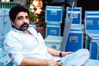 Wasiq Khan | How to blend in and stand out