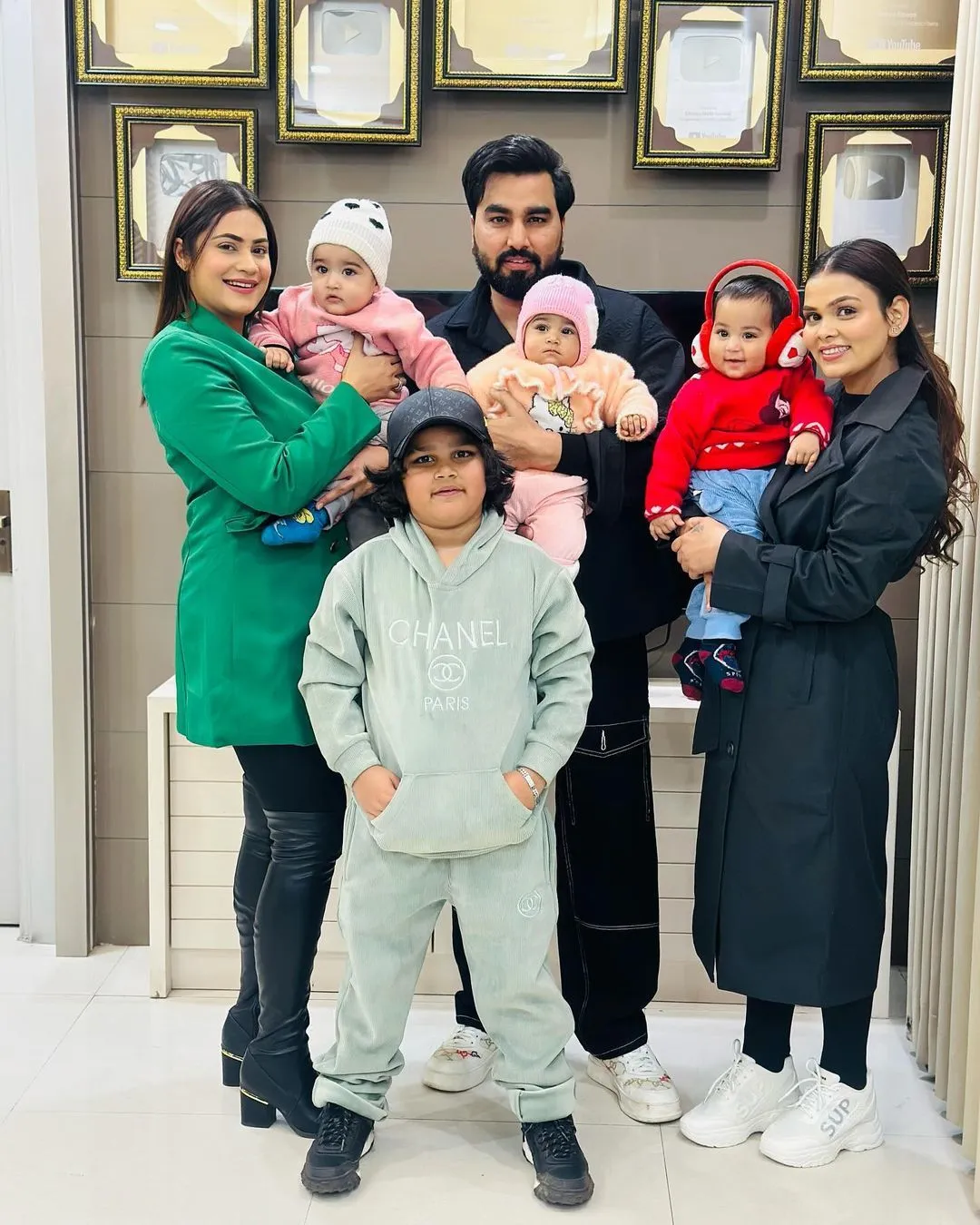 armaan malik family