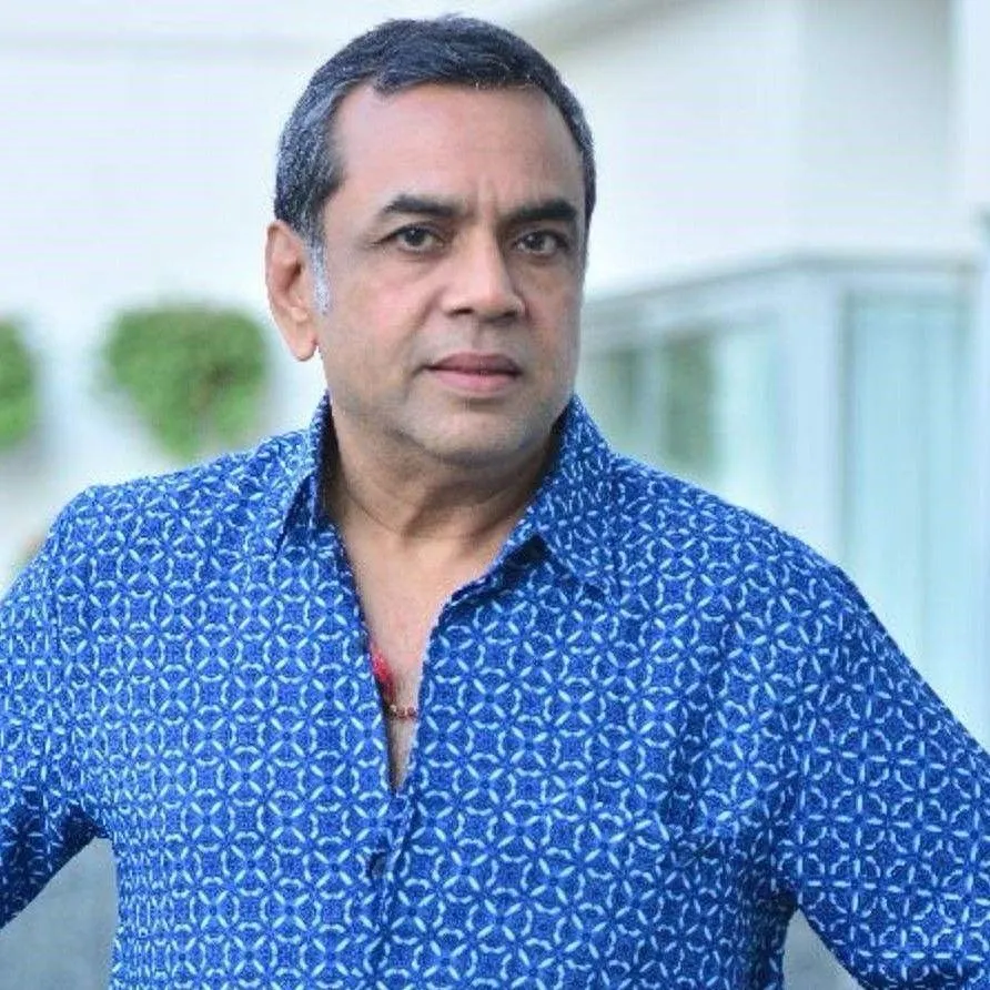 जब मां के निधन के बाद छपी फेक न्यूज, गुस्साए थे परेश रावल, जर्नलिस्ट से कहा  था- मर जाएगा - Paresh rawal once wanted to kill journalist reading article  after his mother