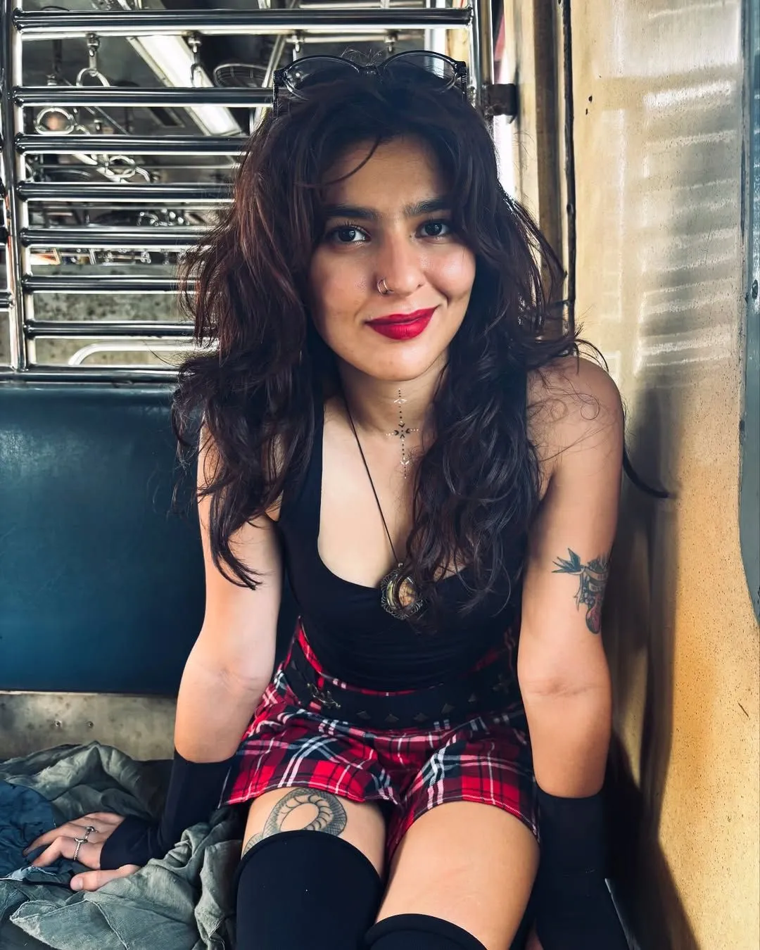 nidhi bhanushali