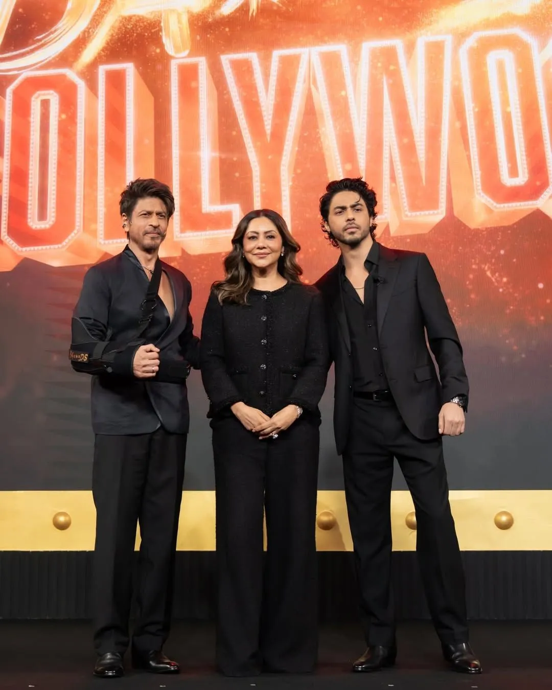 आर्यन के टैलेंट के मुरीद हुए सलमान, बांधे तारीफों के पुल, बोले- शाहरुख से  बड़ा स्टार बने... - Salman khan praise shahrukh khan son aryan khan the  bads of bollywood tmovj