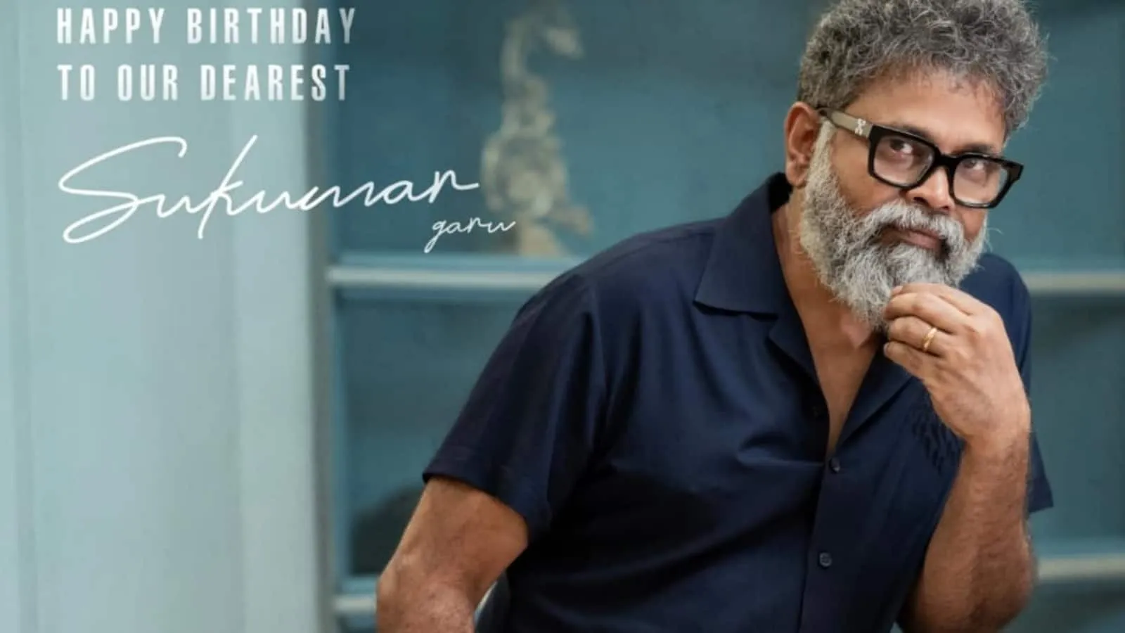 Sukumar Garu Birthday: पुष्पा डायरेक्टर सुकुमार गरु के जन्मदिन पर टीम ने  खास अंदाज में मनाया जश्न | Moneycontrol Hindi