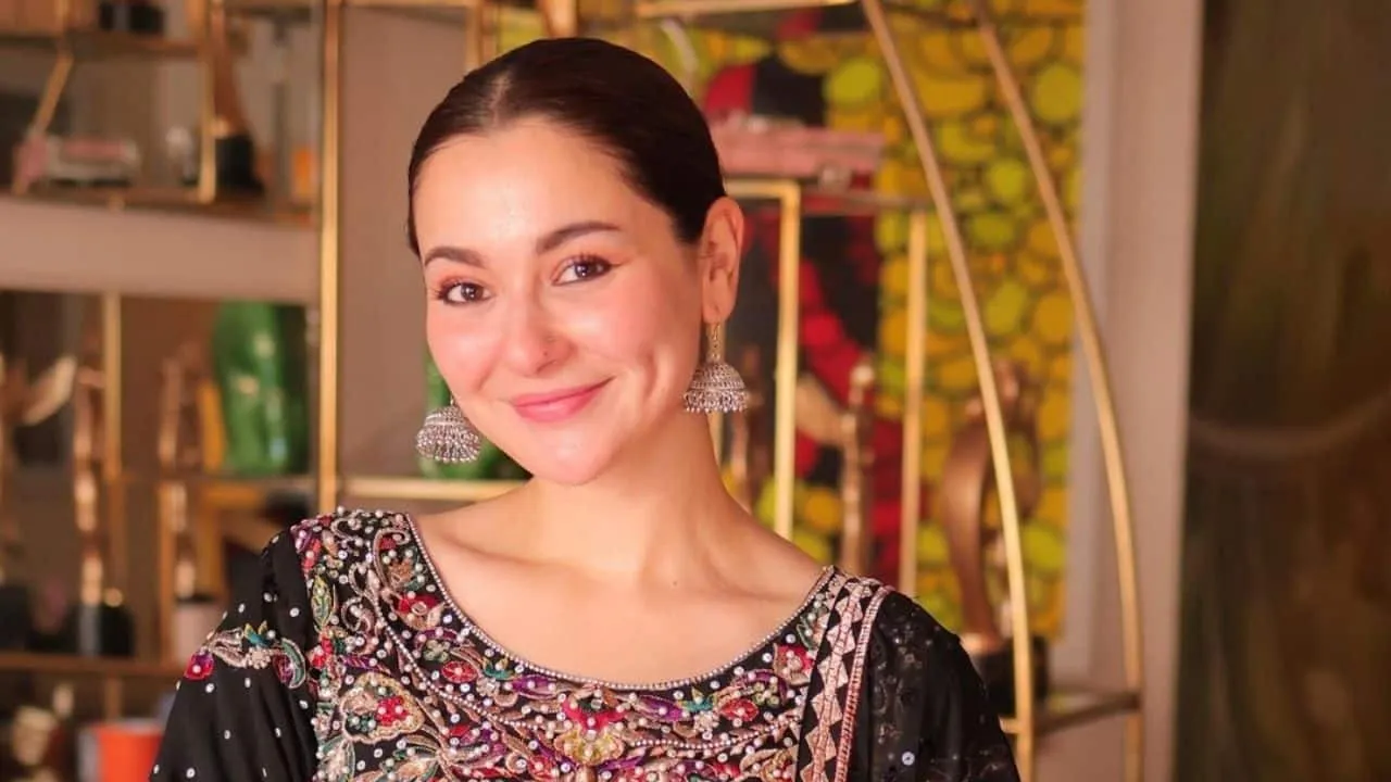 Who is Hania Aamir