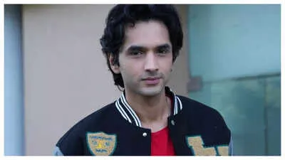 Syed Raza Ahmed from Tu Juliet Jatt Di: From Dharmendra ji to Diljit  Dosanjh, it's my turn to carry forward the Jatt legacy - The Times of India