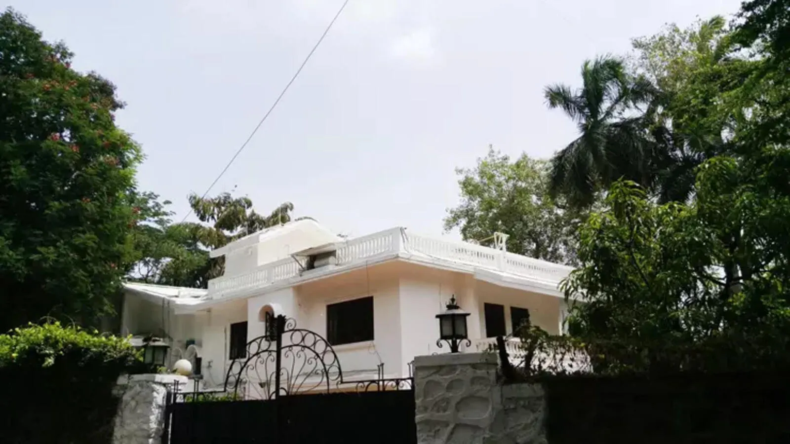 godrej properties: Godrej Properties acquires Raj Kapoor's Mumbai bungalow  for Rs 100 crore 