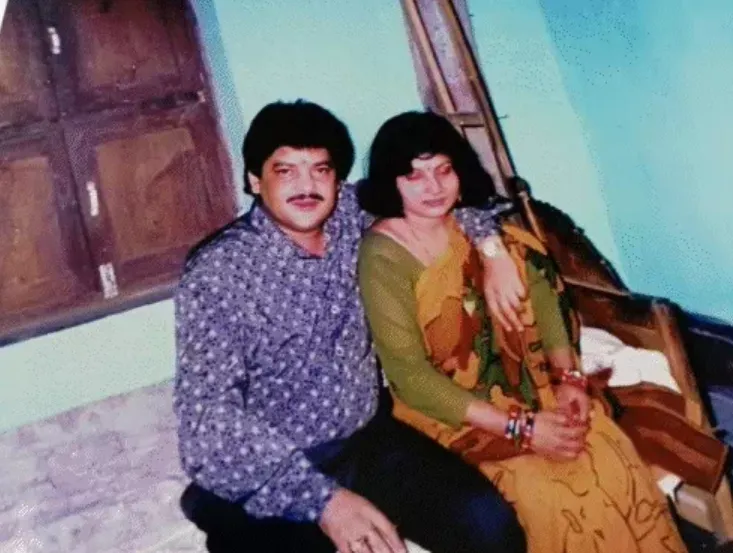 Udit Narayan faces legal trouble First wife Ranjana Jha moves him to court  over marriage and money | Bhaskar English