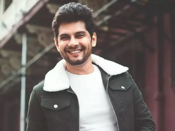 Amar Upadhyay 