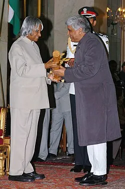 Javed Akhtar - Wikipedia