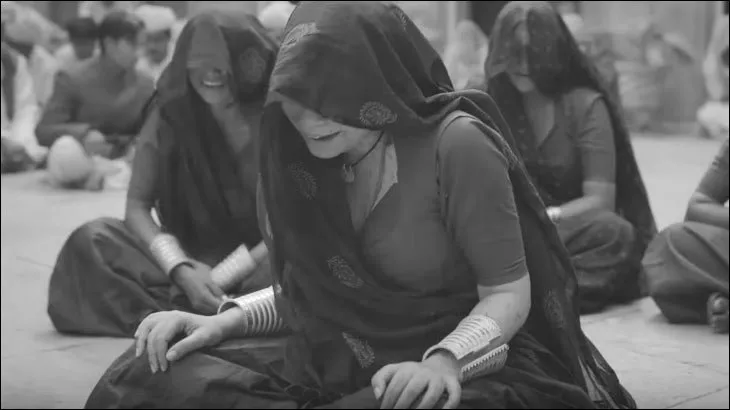 Meet The Rudaalis Of Rajasthan, The Women Who Sell Their Tears For A Living  - ScoopWhoop