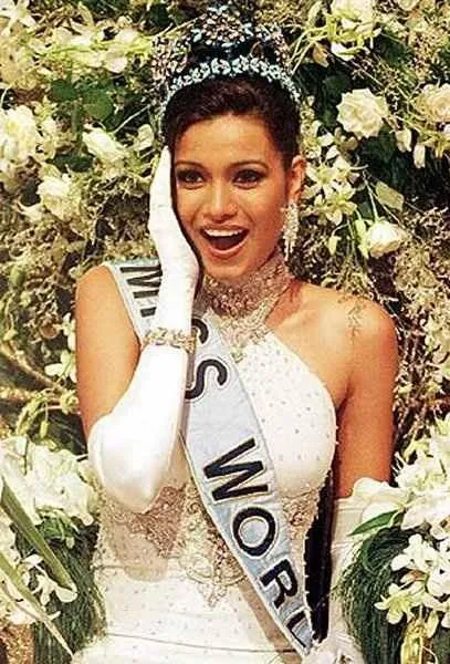 Diana Hayden 