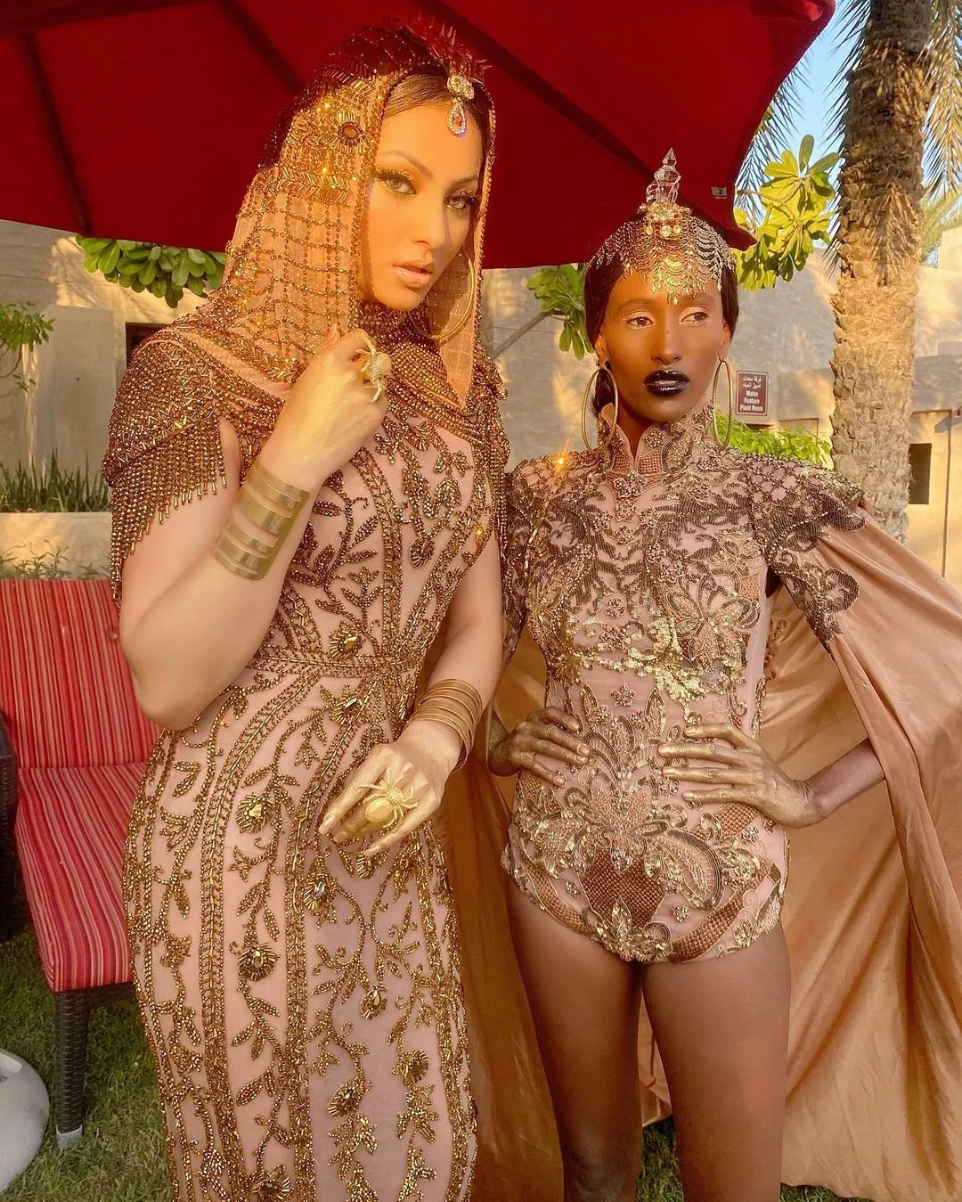 Urvashi Rautela Wears 37 Crore Rupee Dress Furne Amato Film Mppg 94 -  Latest Photos | होऊ दे खर्च! १० मिनिटांच्या शॉर्ट फिल्मसाठी अभिनेत्रीने  घातला ३७ कोटींचा ड्रेस - Watch Entertainment ...