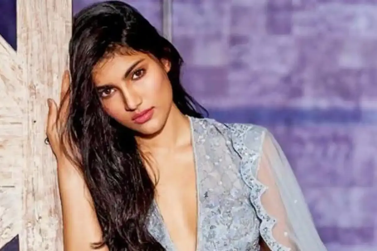 Salman Khan's niece Alizeh Agnihotri to Debut in 'Farrey' - The Statesman
