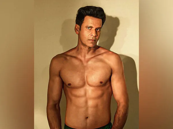 Manoj Bajpayee flaunts his toned abs, says, "New Year New Me!" &ndash; ThePrint &ndash;  ANIFeed