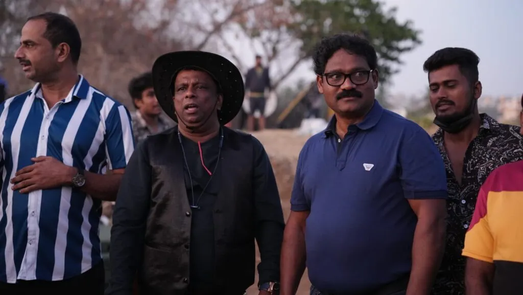 KORAGAJJA SHOOT DIRECTOR ESCAPES UNHURT - Flick Feeds