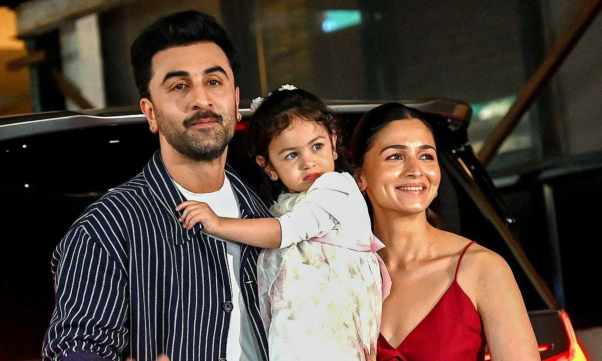 Internet Is In Awe Of Raha Kapoor's 38k Christmas Dress; Call Her A  Princess. So Cute! | Hauterrfly