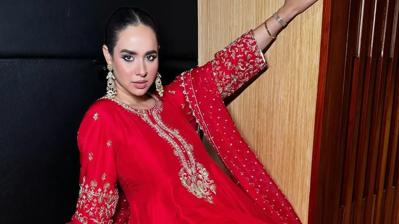  सिंगर सुनंदा शर्मा