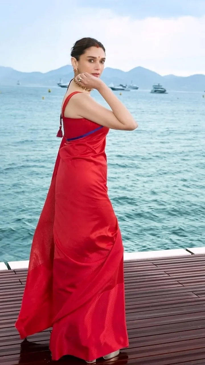 Red saree and sindoor