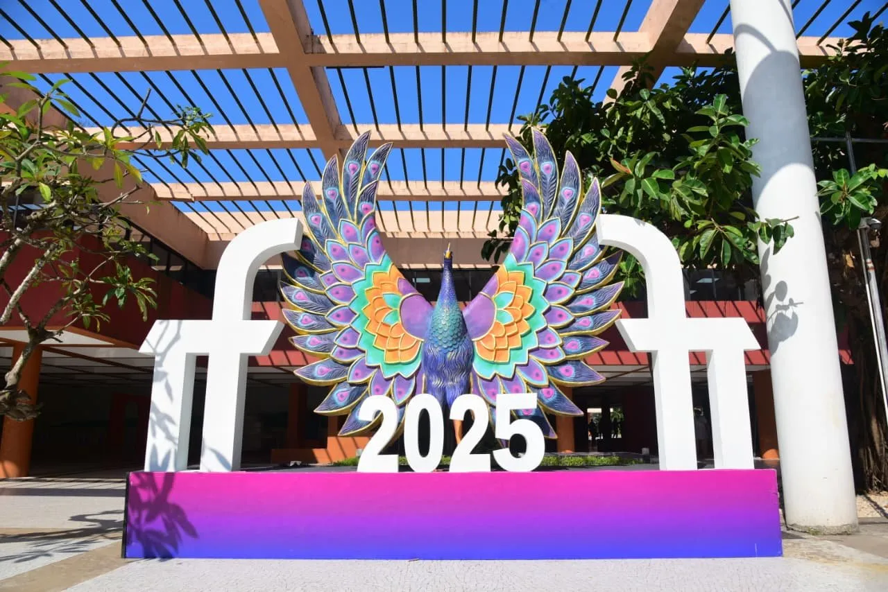 56th IFFI Concludes in Goa; 'Skin of Youth' Wins Golden Peacock for Best  Feature Film | DD News On Air